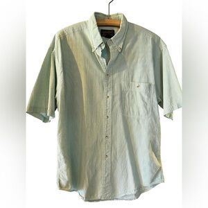 Eddie Bauer Seersucker Shirt Men’s Sz M Green and White Striped Button Down